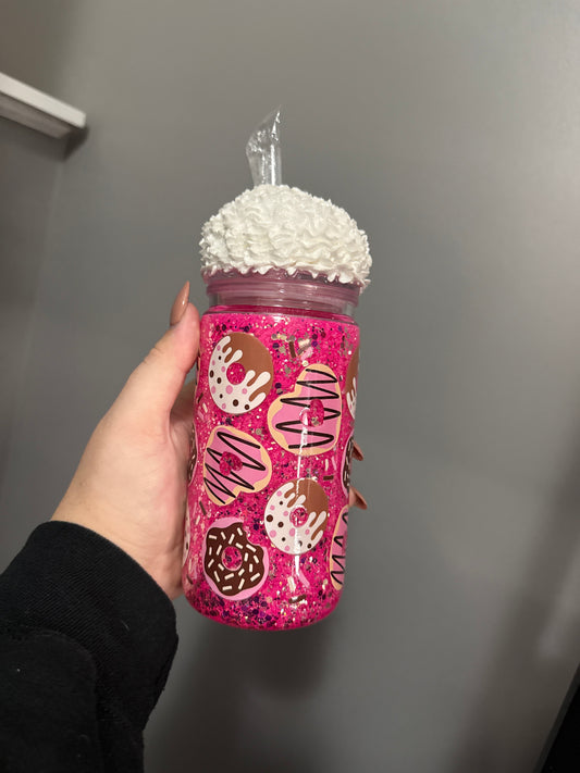 Donut cup with whipped lid